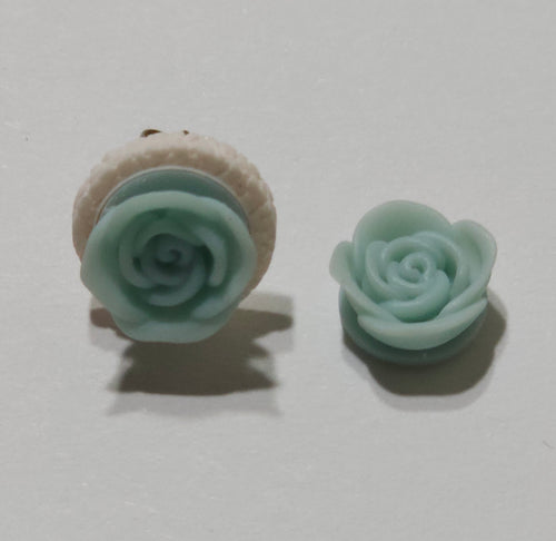 Vintage-inspired Rose earrings- Set of 2 Pairs (Peach & Mint)